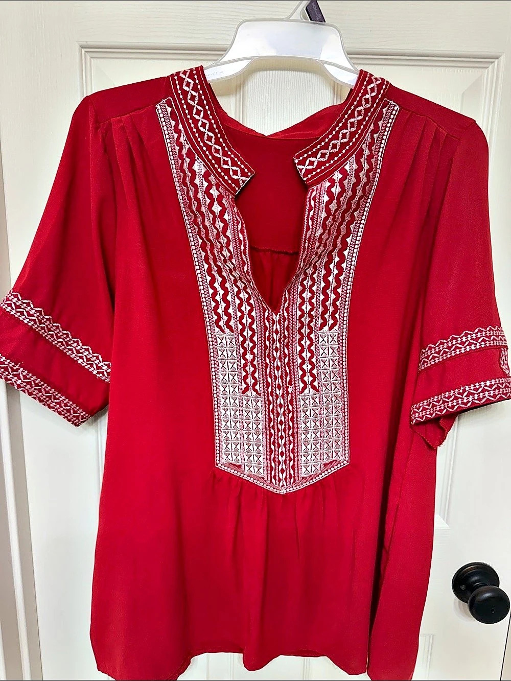 Embroidered Tunic in Red XL Like New